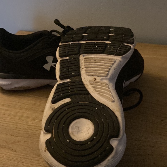 Under armpit CrossFit training shoes size 10.5 - Picture 2 of 3